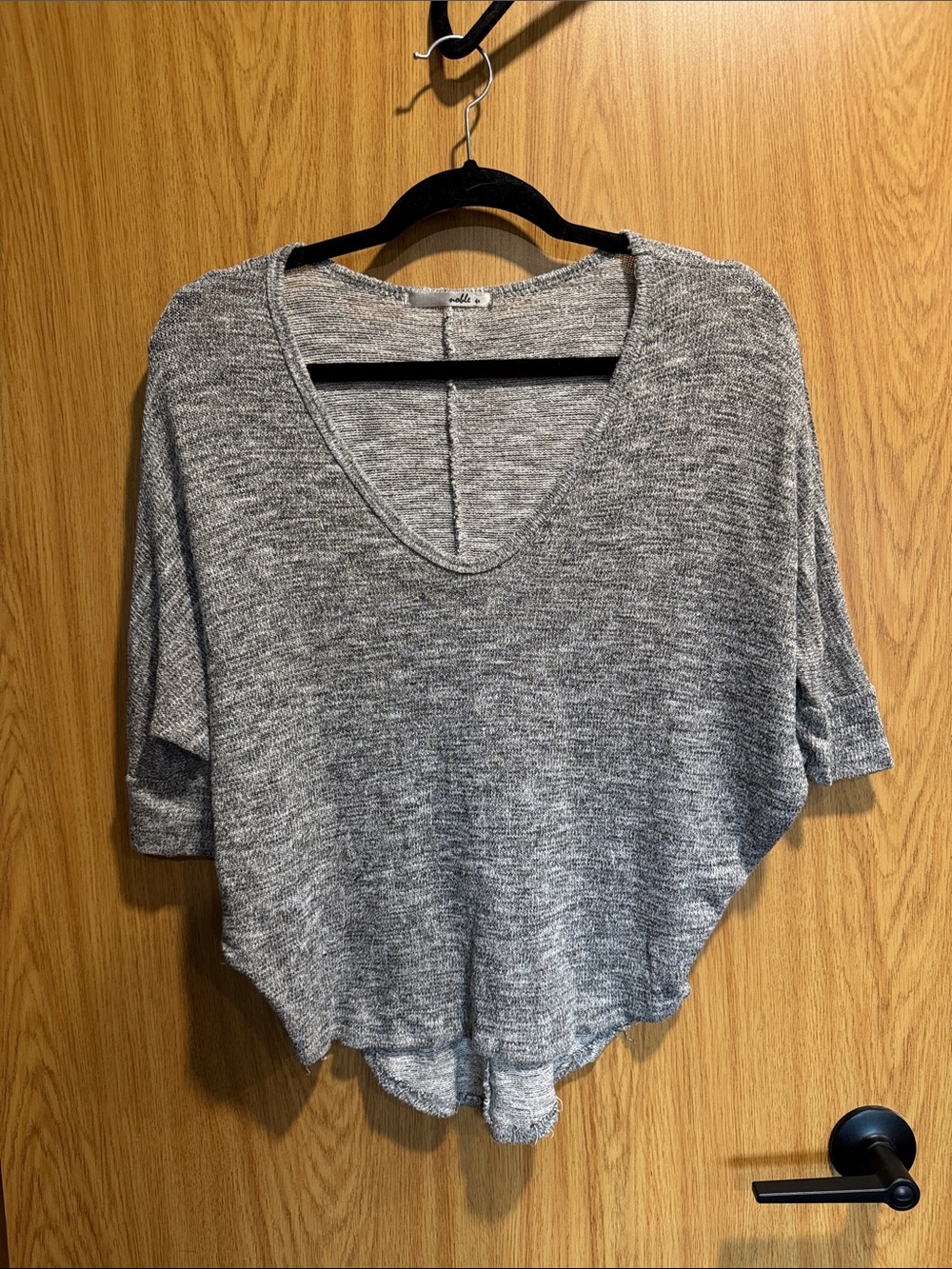 Noble U Heather Gray Relaxed V-Neck Knit Top
